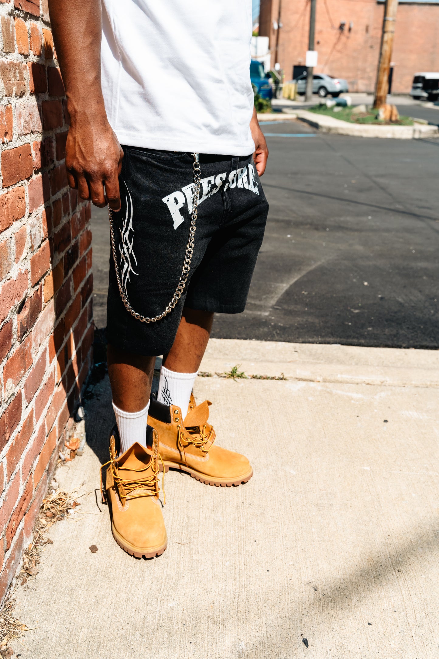 PRESSURE Denim shorts